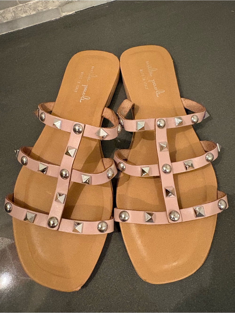 Mila Paoli Studded Leather Flat Sandals Beige Nude Strappy Size 7.5